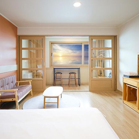 Fantastic Ocean View Sydney Hotel Jeju Luaran gambar