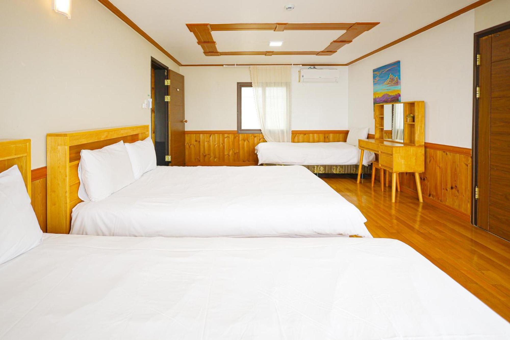Fantastic Ocean View Sydney Hotel Jeju Luaran gambar