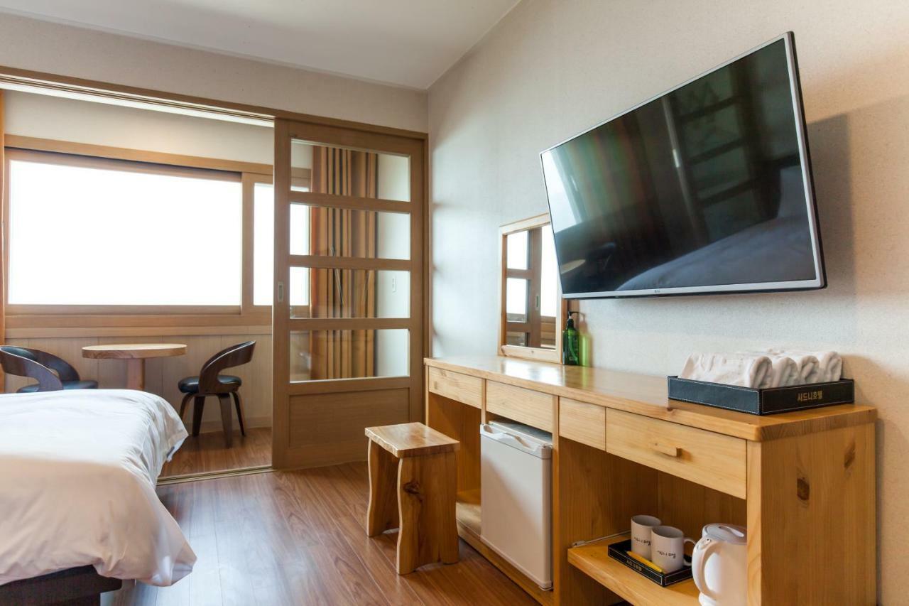 Fantastic Ocean View Sydney Hotel Jeju Luaran gambar